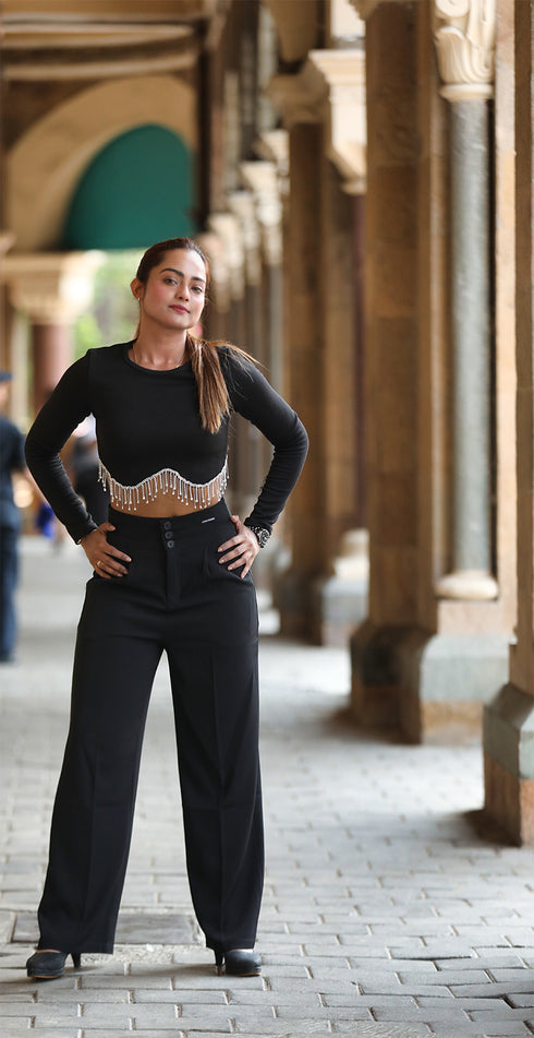 SCARLET TASSEL SLEEVE TOP