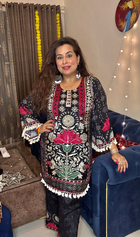 ITALIAN CRAPE FESTIVE TASSEL CO-ORD SET