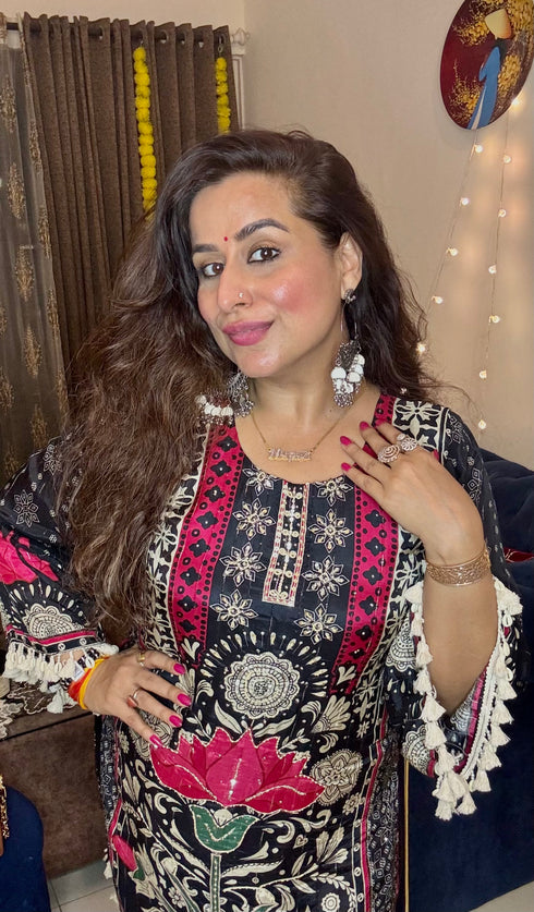 ITALIAN CRAPE FESTIVE TASSEL CO-ORD SET